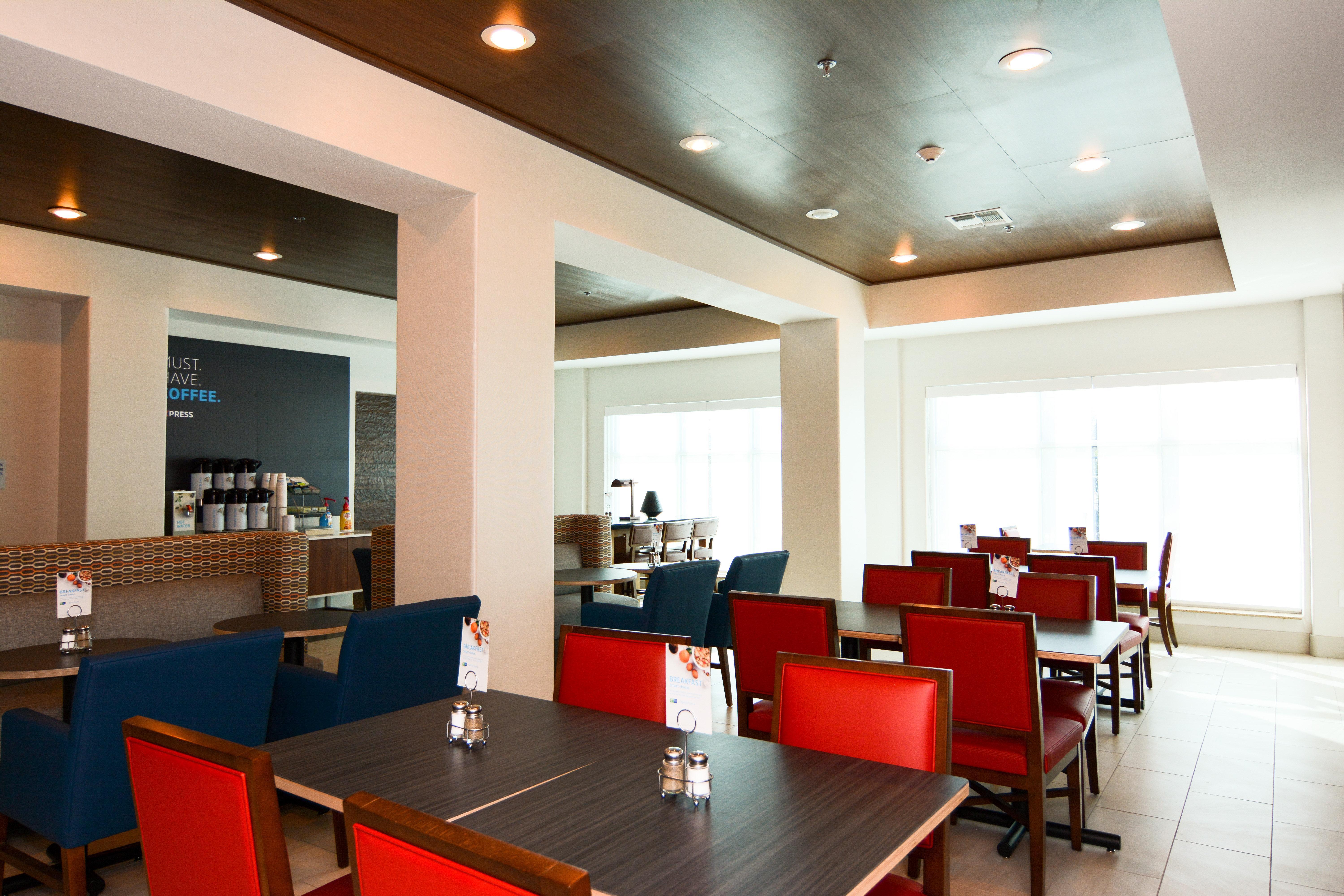 Holiday Inn Express Hotel & Suites New Boston By Ihg Buitenkant foto